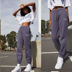 Brandy Melville - Rosa NY New York Sweatpants Cuffed: OS